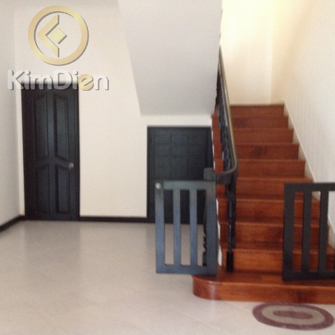 Long description image 1