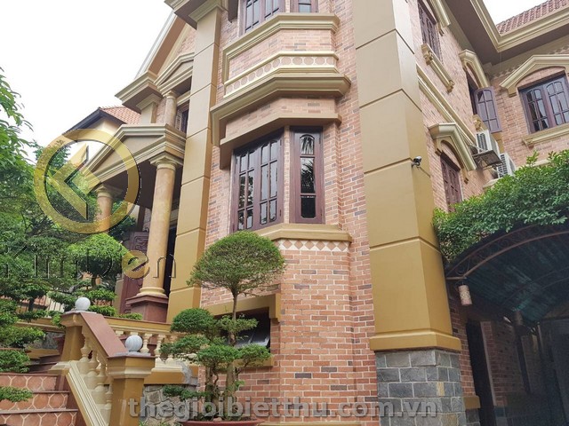 Long description image 1