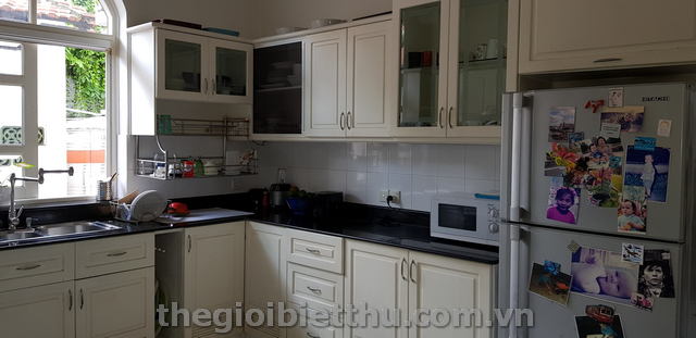 Long description image 1