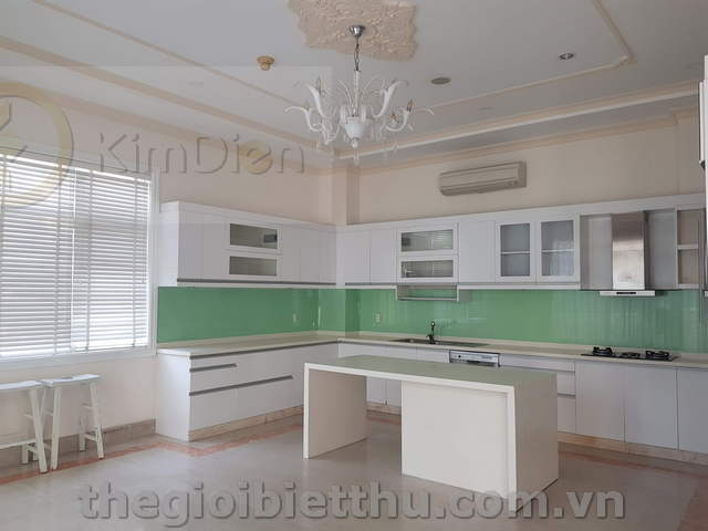 Long description image 1