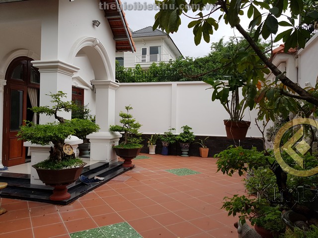 Long description image 1