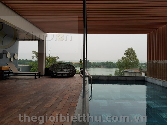 Long description image 1