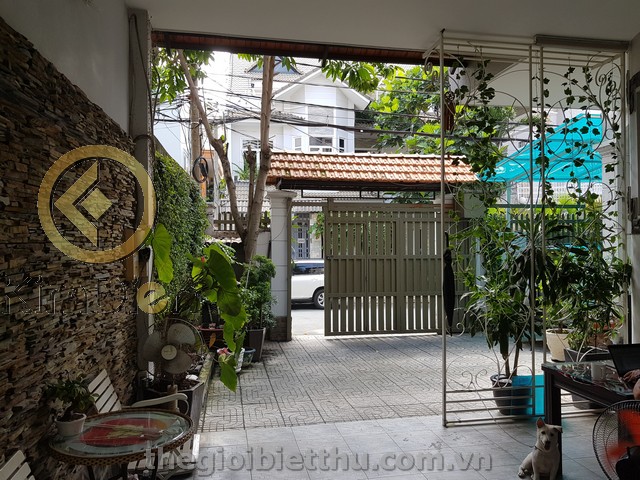 Long description image 1