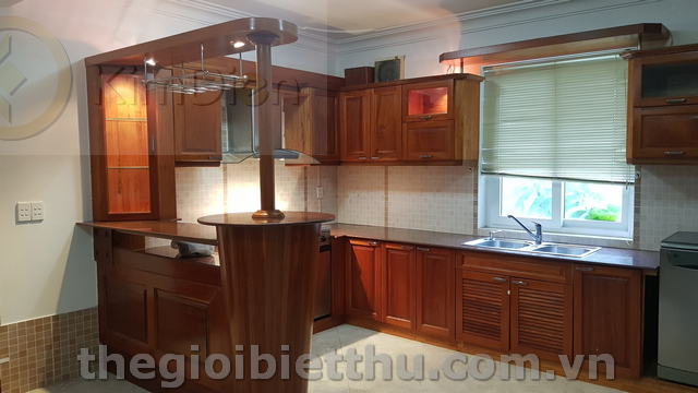 Long description image 1