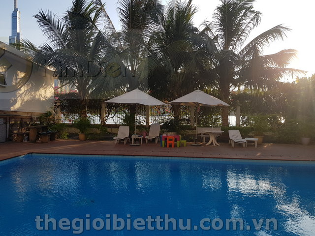 Long description image 1