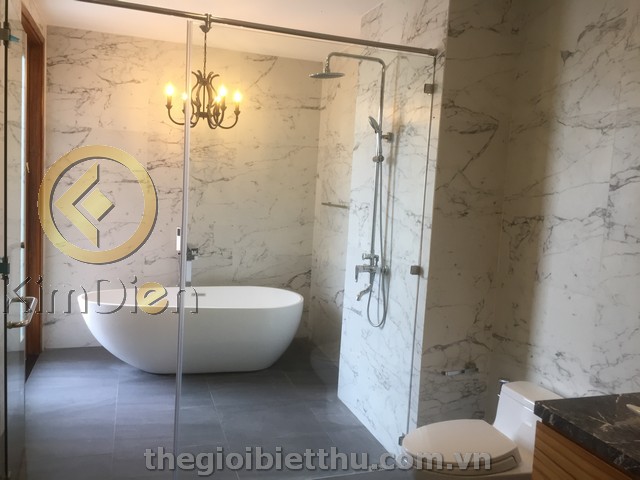 Long description image 1