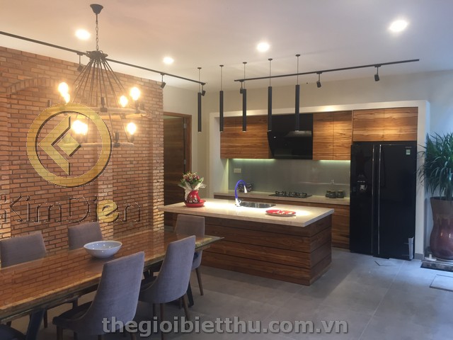 Long description image 1