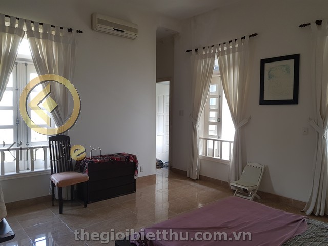 Long description image 1