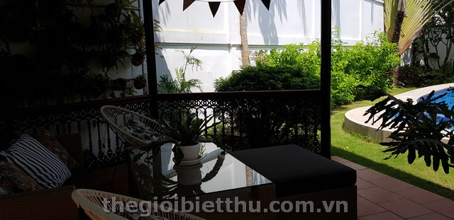 Long description image 1