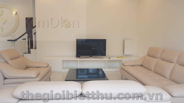 Long description image 1