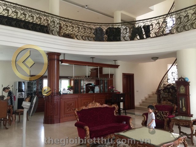 Long description image 1