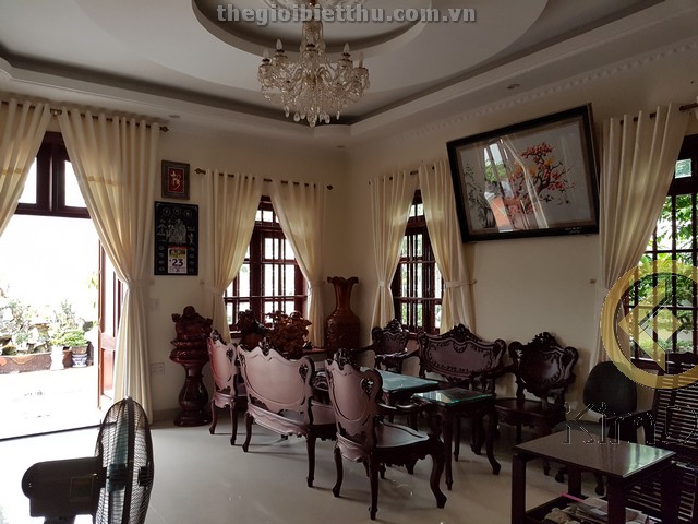 Long description image 1