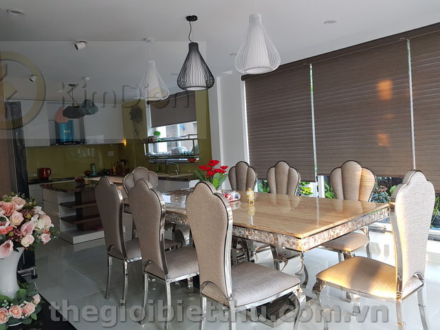 Long description image 1