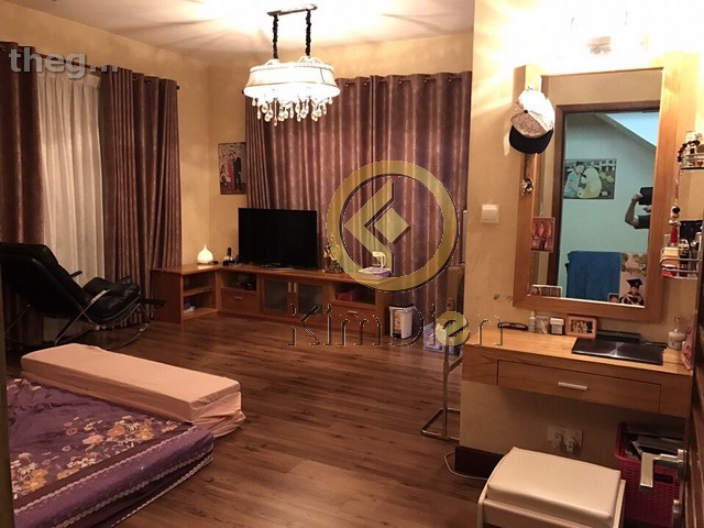 Long description image 1