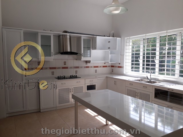 Long description image 1