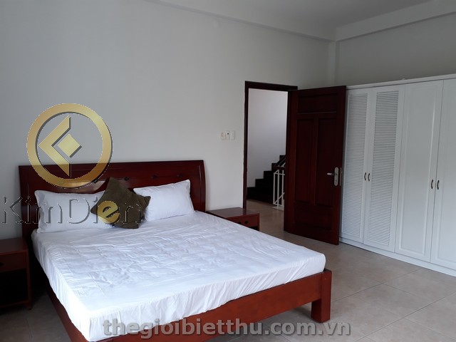 Long description image 1