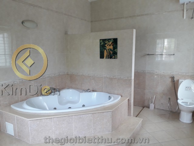 Long description image 1