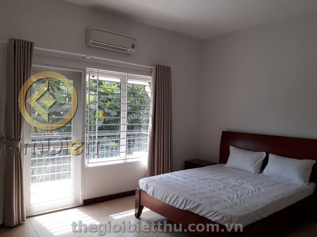 Long description image 1