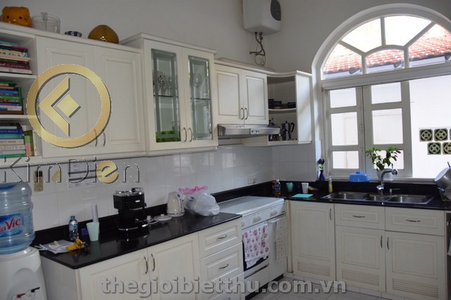 Long description image 1