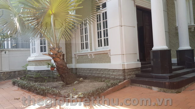 Long description image 1