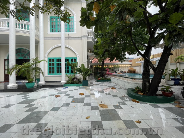 Long description image 1