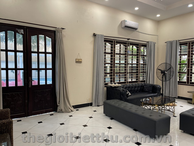 Long description image 1