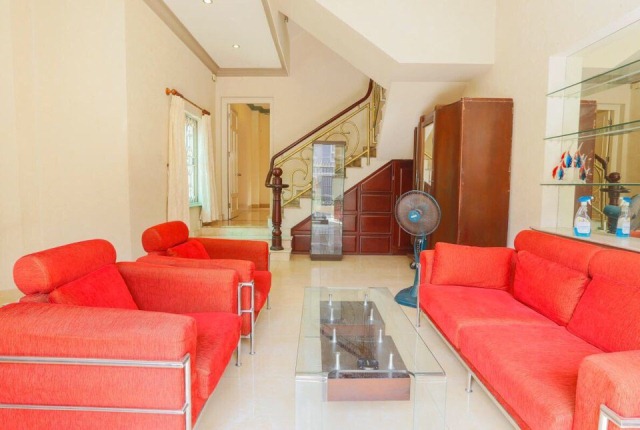 Long description image 1