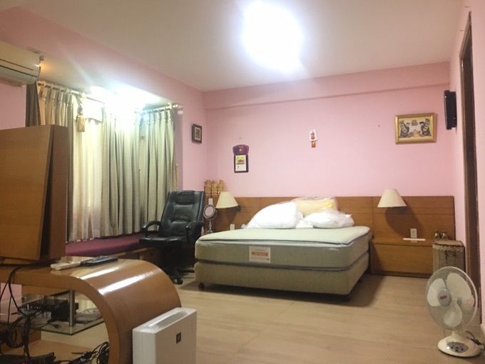 Long description image 1