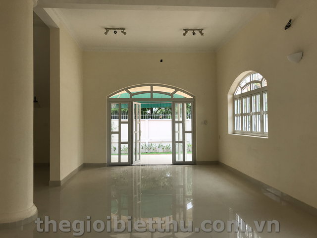 Long description image 1