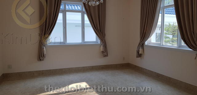 Long description image 1