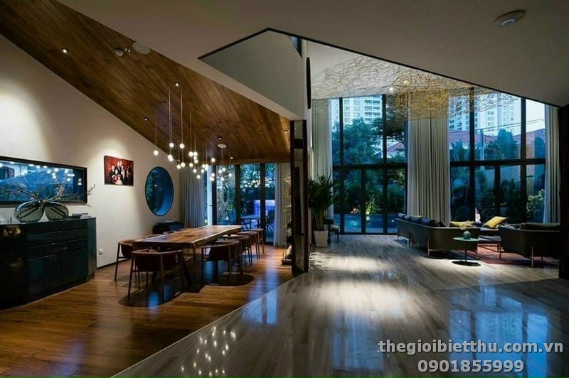 Long description image 1