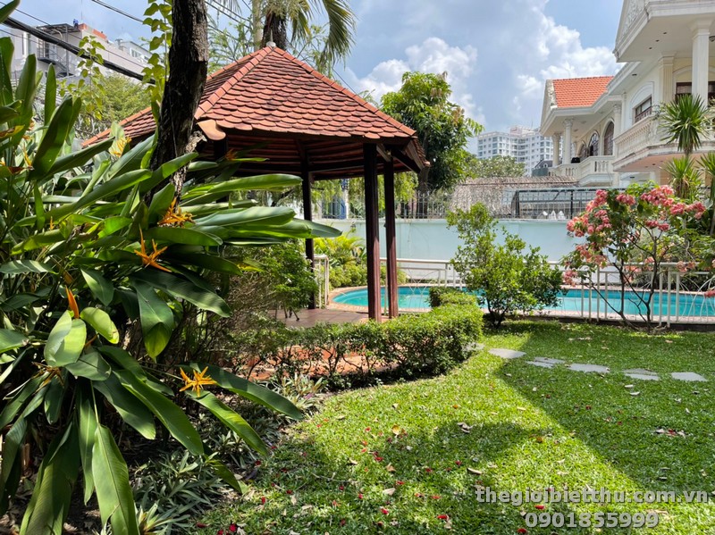 Long description image 1