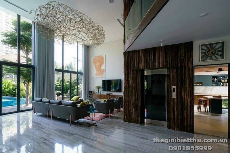 Long description image 1