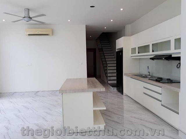 Long description image 1