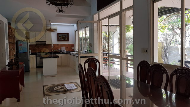 Long description image 1