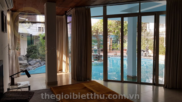 Long description image 1