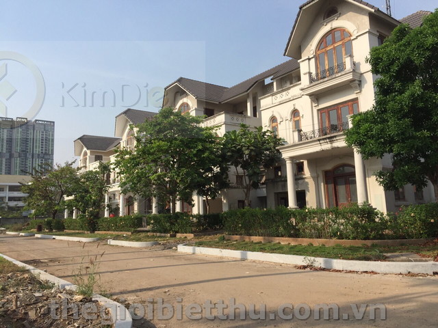 Long description image 1