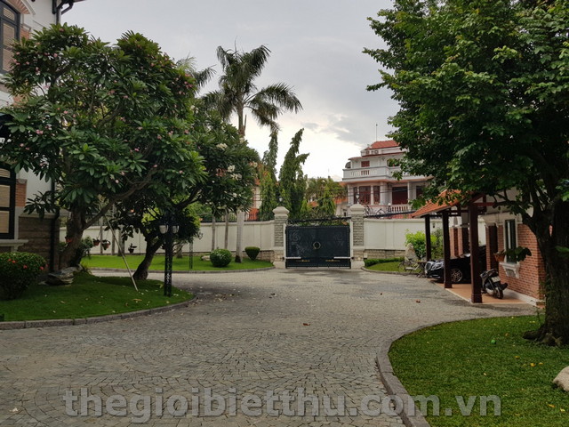 Long description image 1