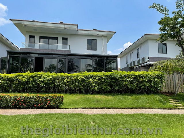 Long description image 1