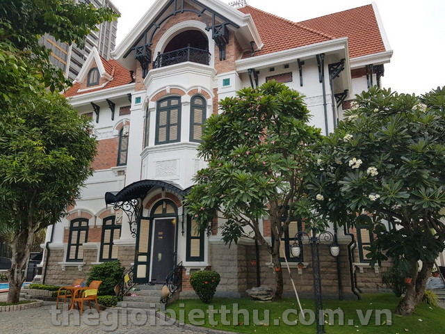 Long description image 1