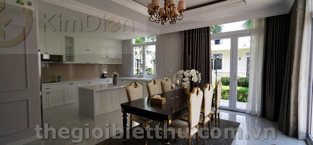 Long description image 1