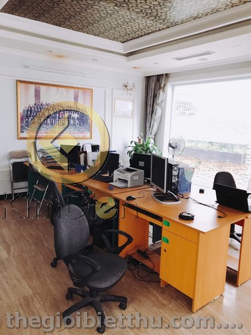 Long description image 1