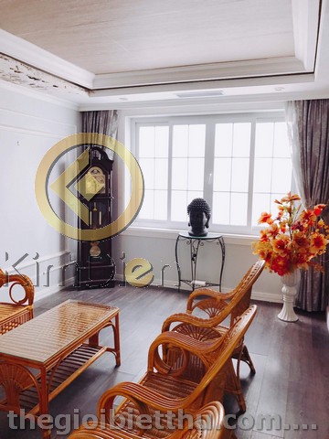 Long description image 1