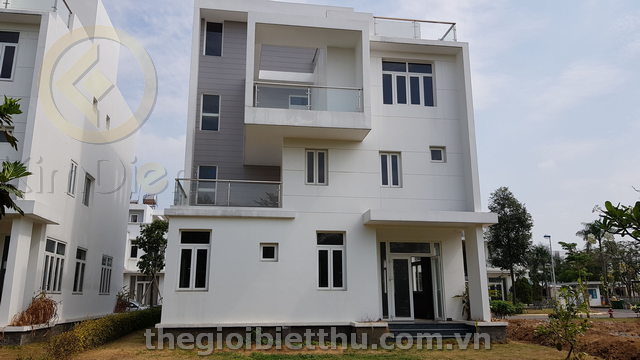 Long description image 1