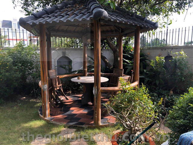 Long description image 1