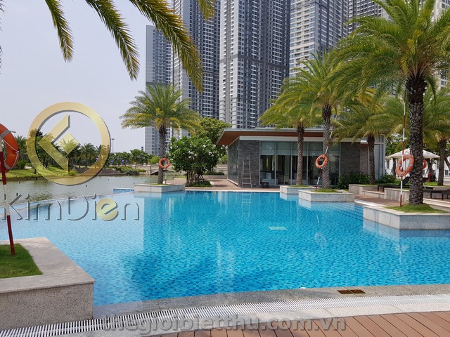 Long description image 1