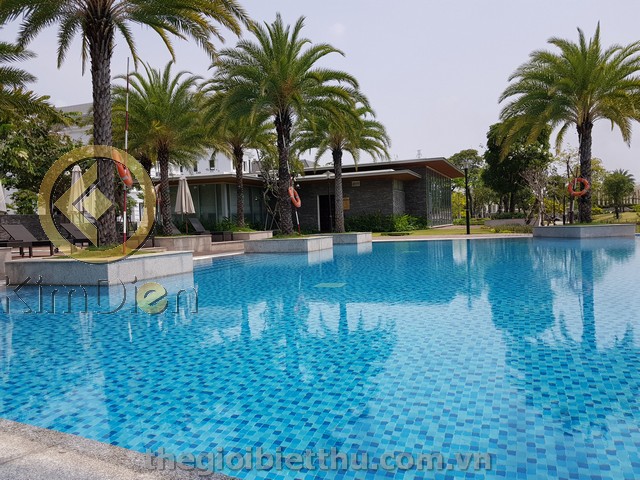 Long description image 1