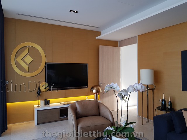 Long description image 1