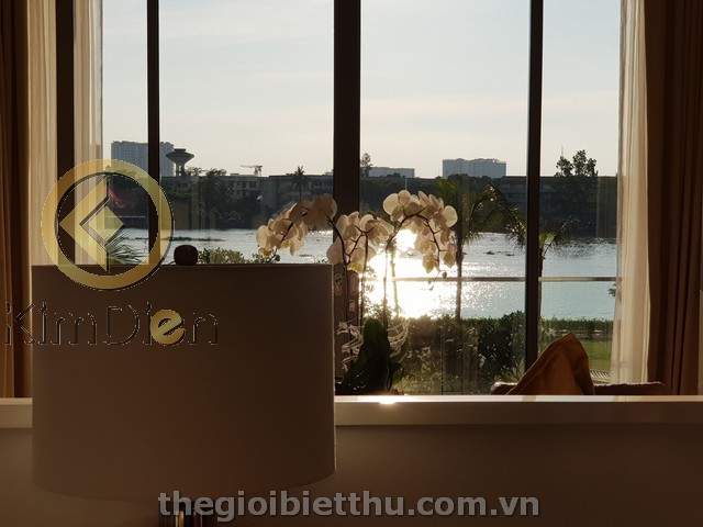 Long description image 1