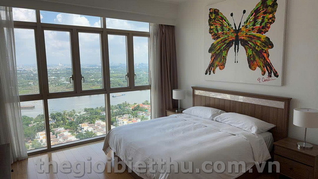 Long description image 1